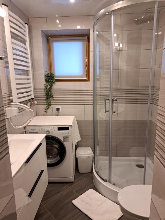 U Lassakow Poronin Buitenkant foto